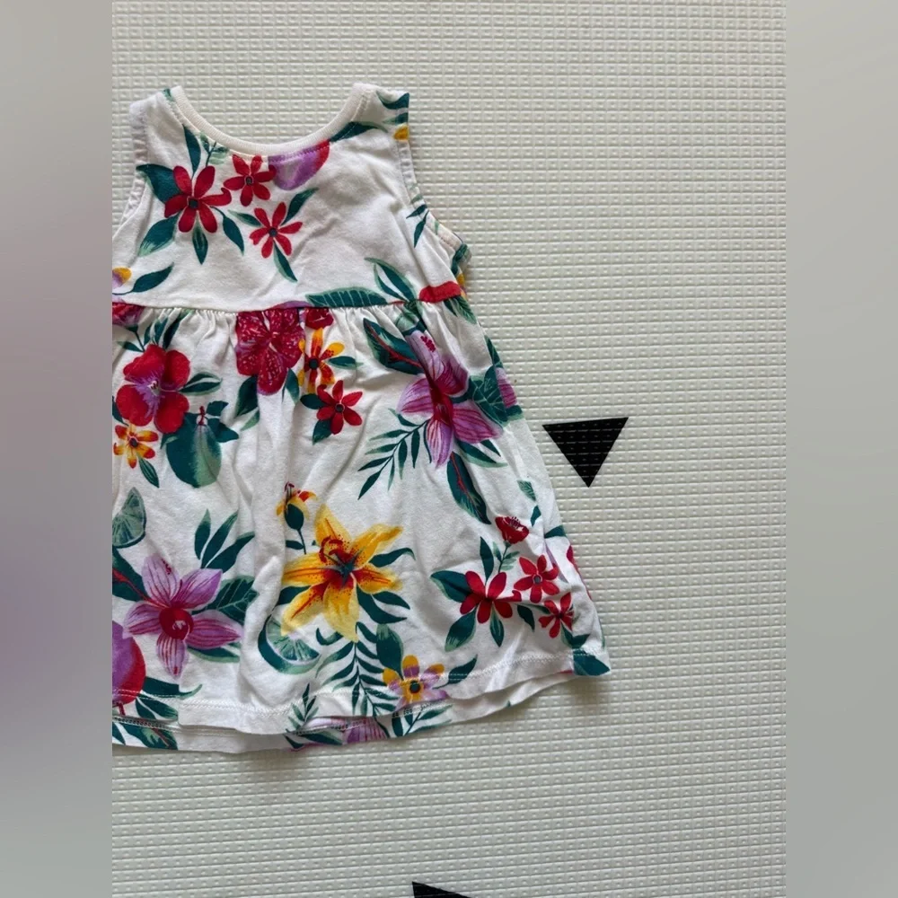 Old Navy|Baby girl white floral sundress,Sleeveless in soft fabric•••3-6M,boho